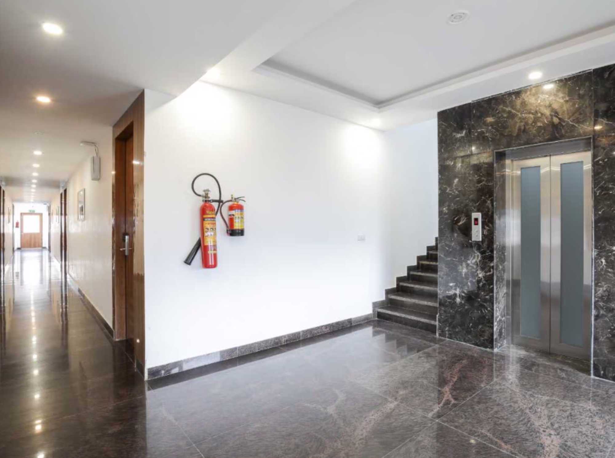 Lift lobby